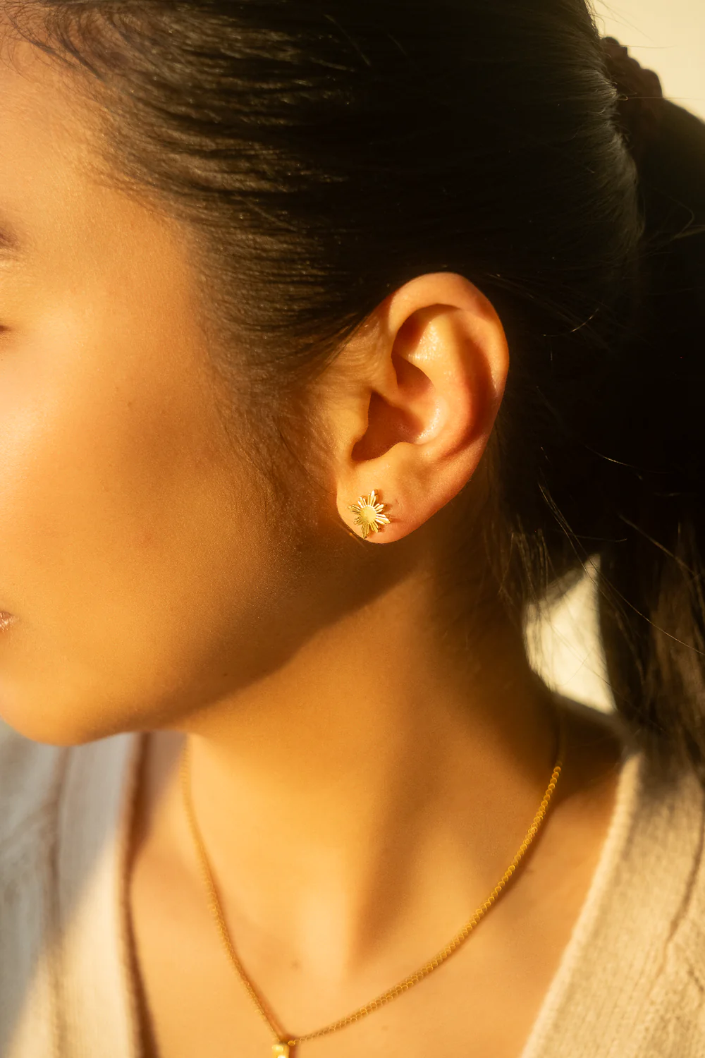 Araw II Stud Earrings - Image 6