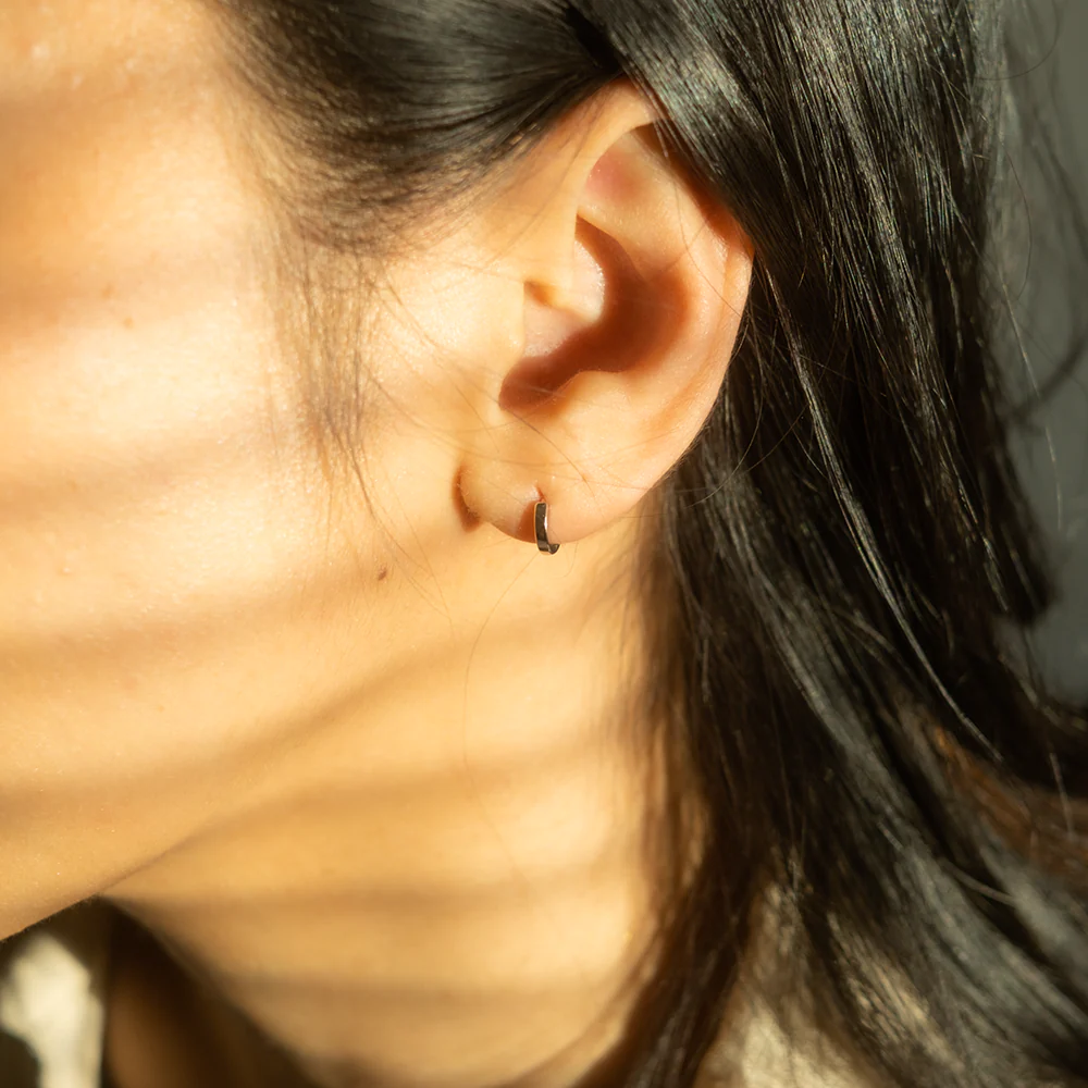 Ash Micro Huggie Hoop Earrings - Image 4