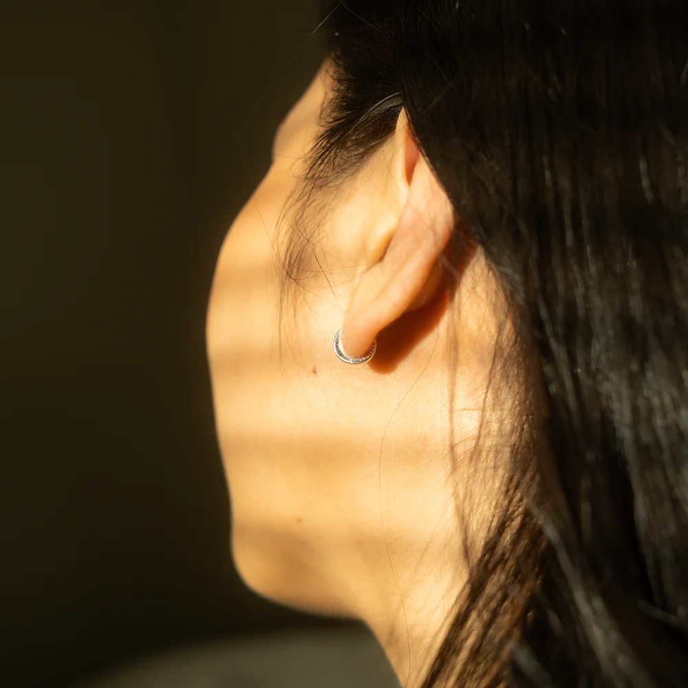 Ash Micro Huggie Hoop Earrings - Image 5