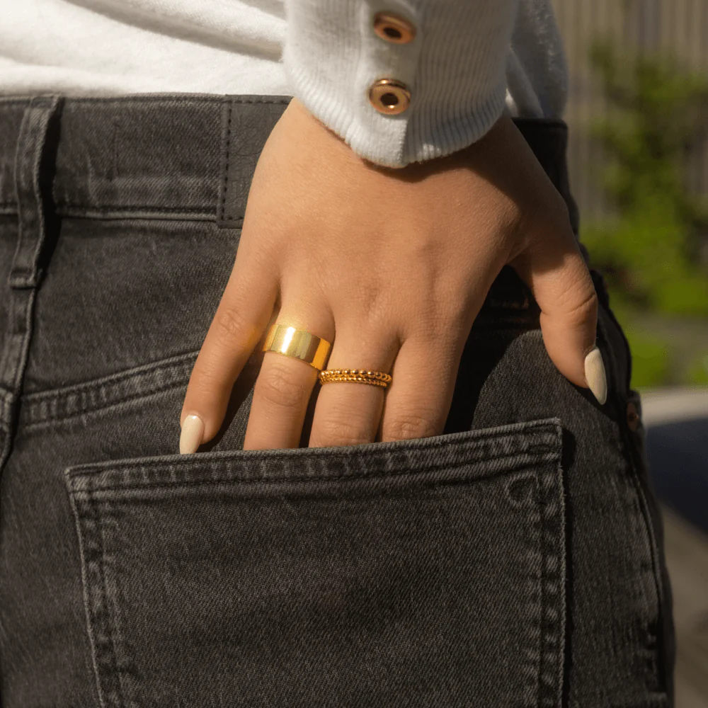Pat Minimalist Ring (9mm) - Image 4
