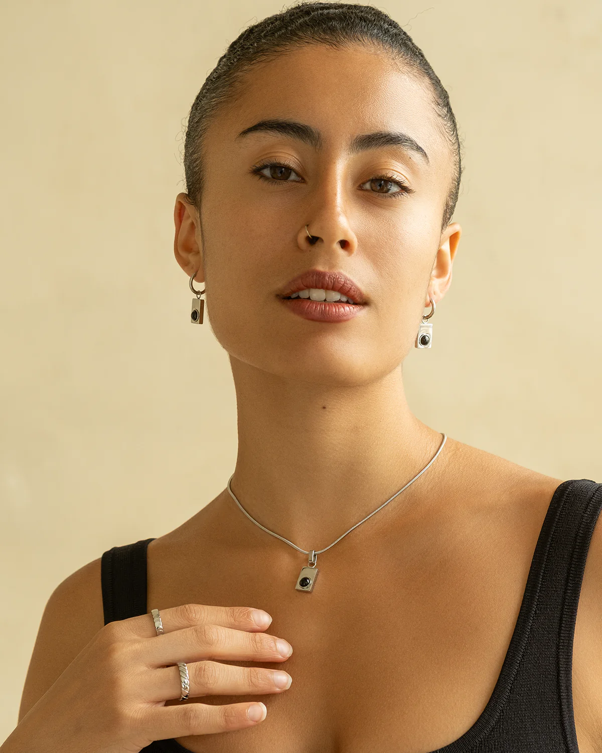 Soluna Onyx Pendant - Image 10