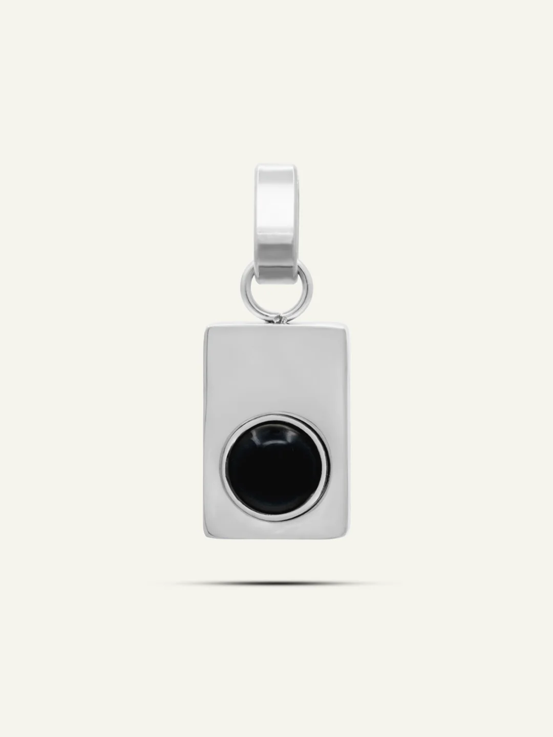 Soluna Onyx Pendant - Image 3